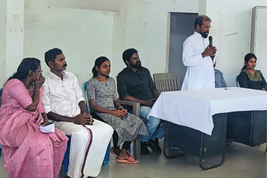 Empowering Young Leaders: ‘Thalir’ Leadership Seminar Held at Pala